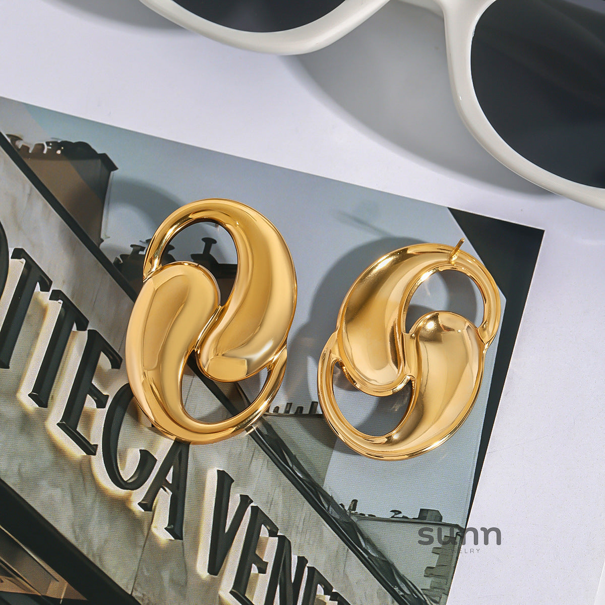 Anabella Cross Hoop Earrings [5BB8AVBD]