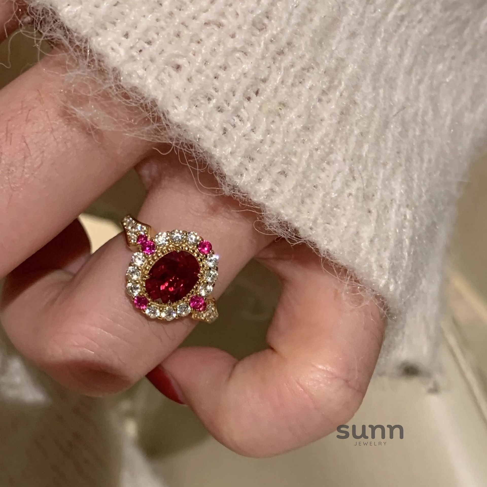 Anai Ruby Elegance Jewelry Set [NELD2HNM]