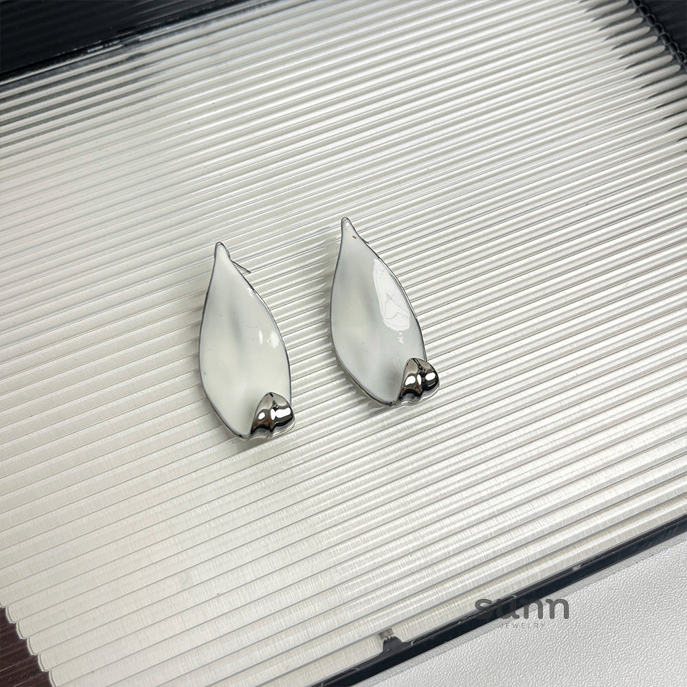 Anaisha Chinoiserie Enamel Leaf Earrings [HGA290D7]
