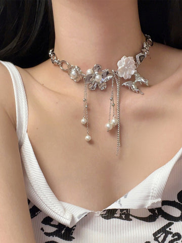 Anaiyah Pearl Butterfly Choker [UMQC5R74]