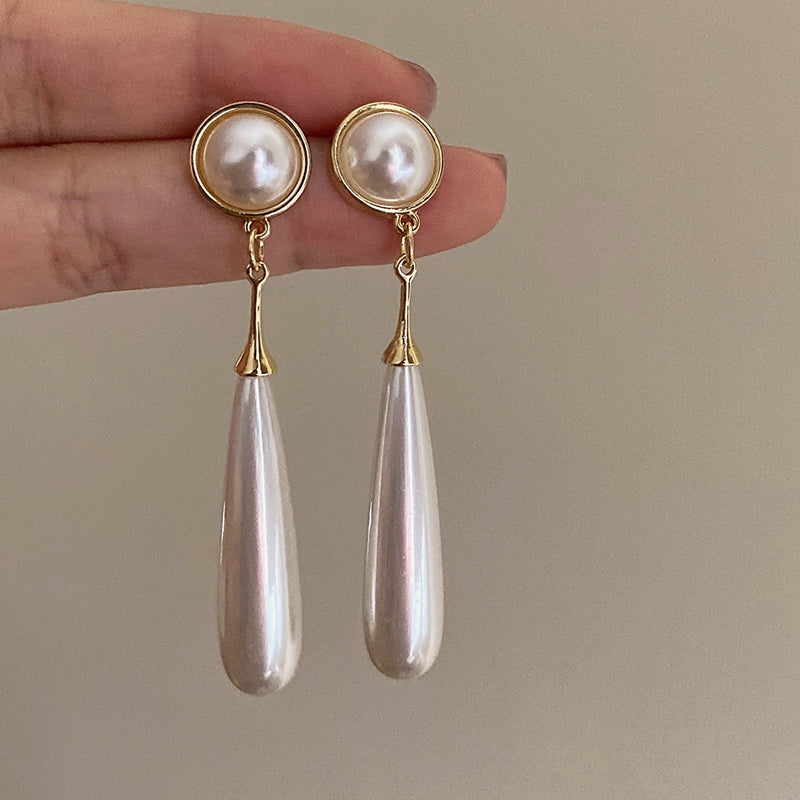 Analee Golden Pearl Drop Earrings [JCHVZBUO]