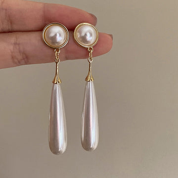 Analee Golden Pearl Drop Earrings [JCHVZBUO]