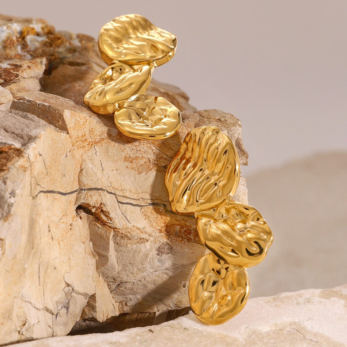 Analeigha Floral Statement Earrings [326NHL1N]