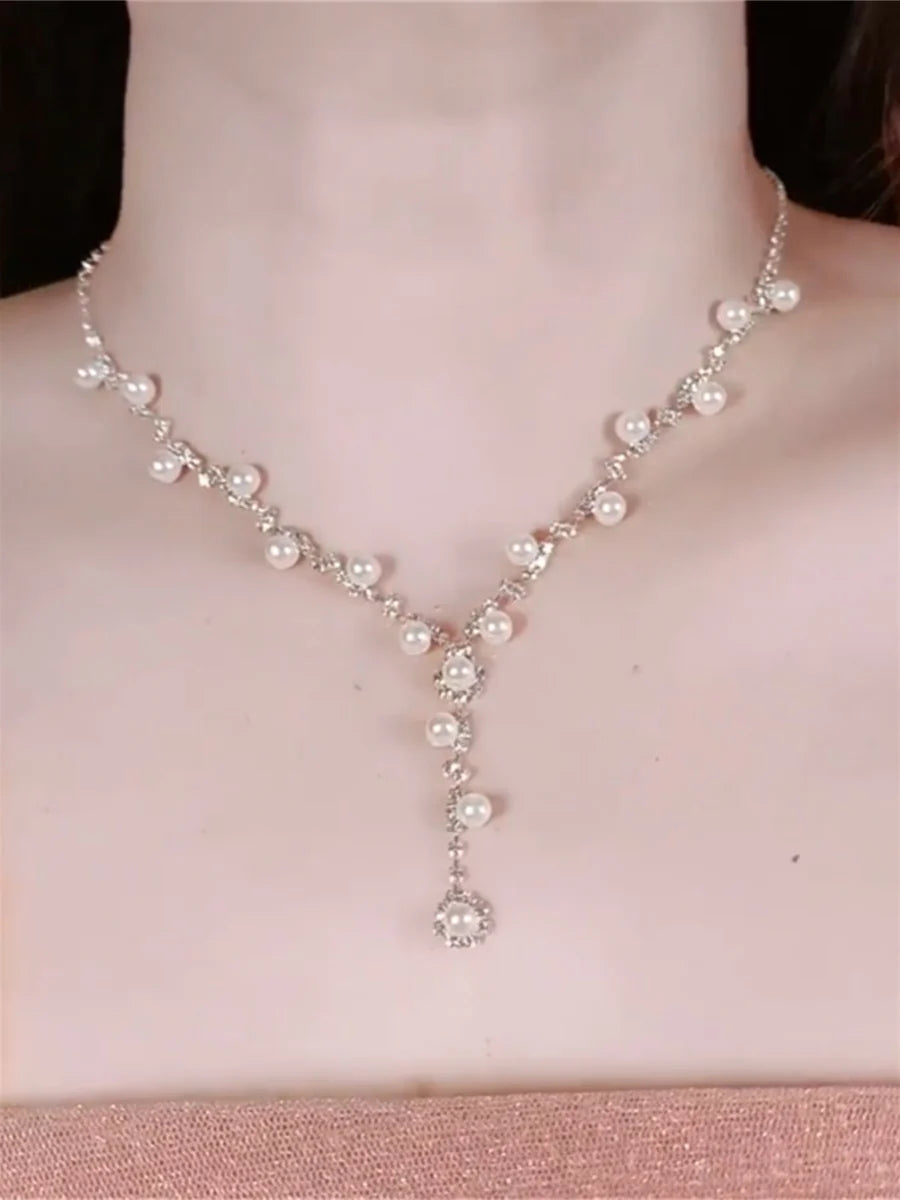 Analiyah Pearl Tassel Necklace Set