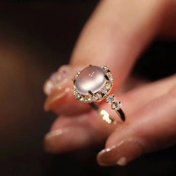 Analiz Gentle Chalcedony Ring
