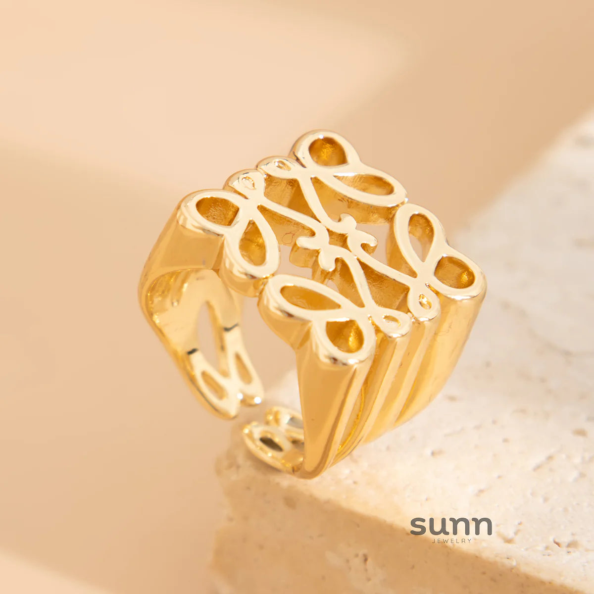 Analy Open Square Ring