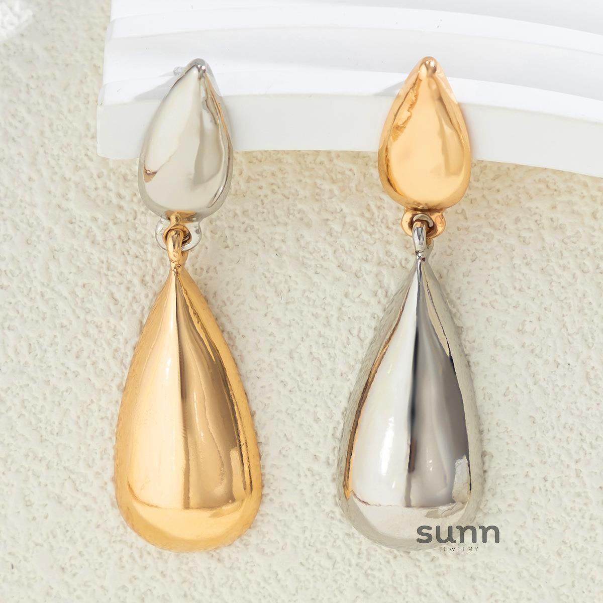 Anasofia Geometric Drop & Hoop Earrings [CNPPFMEV]