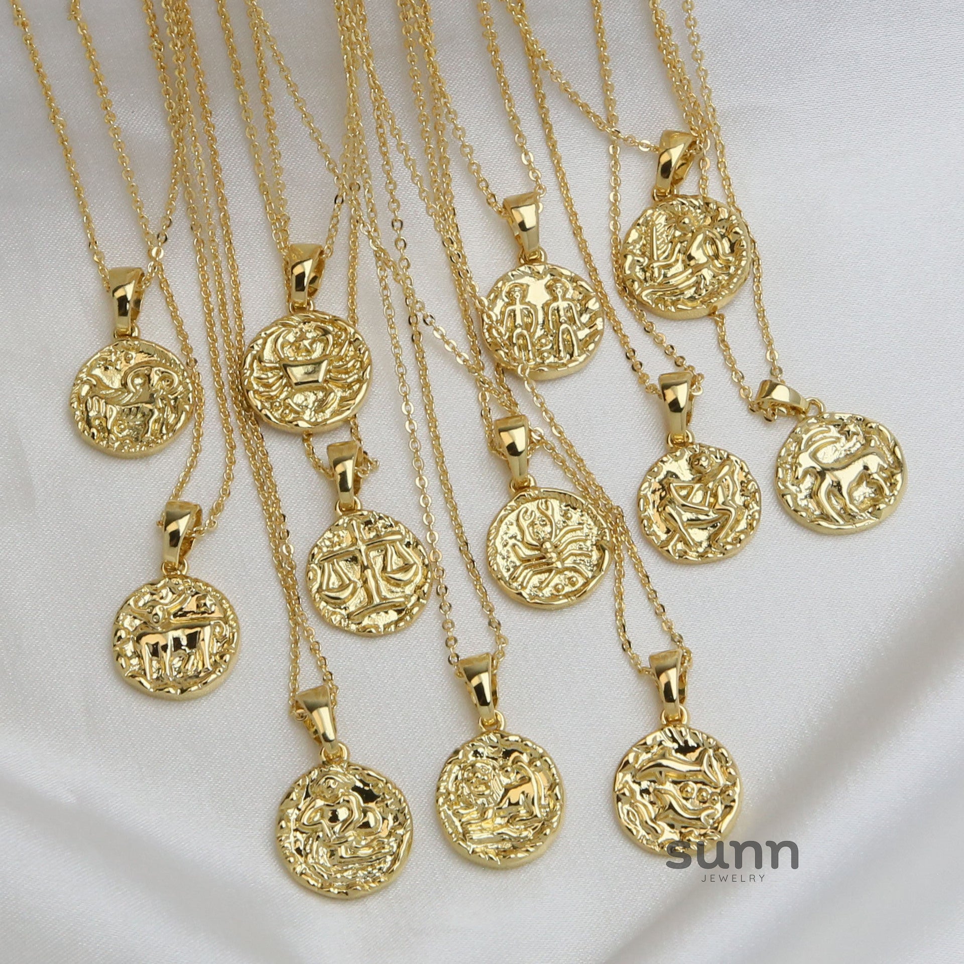 Anayah Zodiac Coin Necklace [U909M9UH]