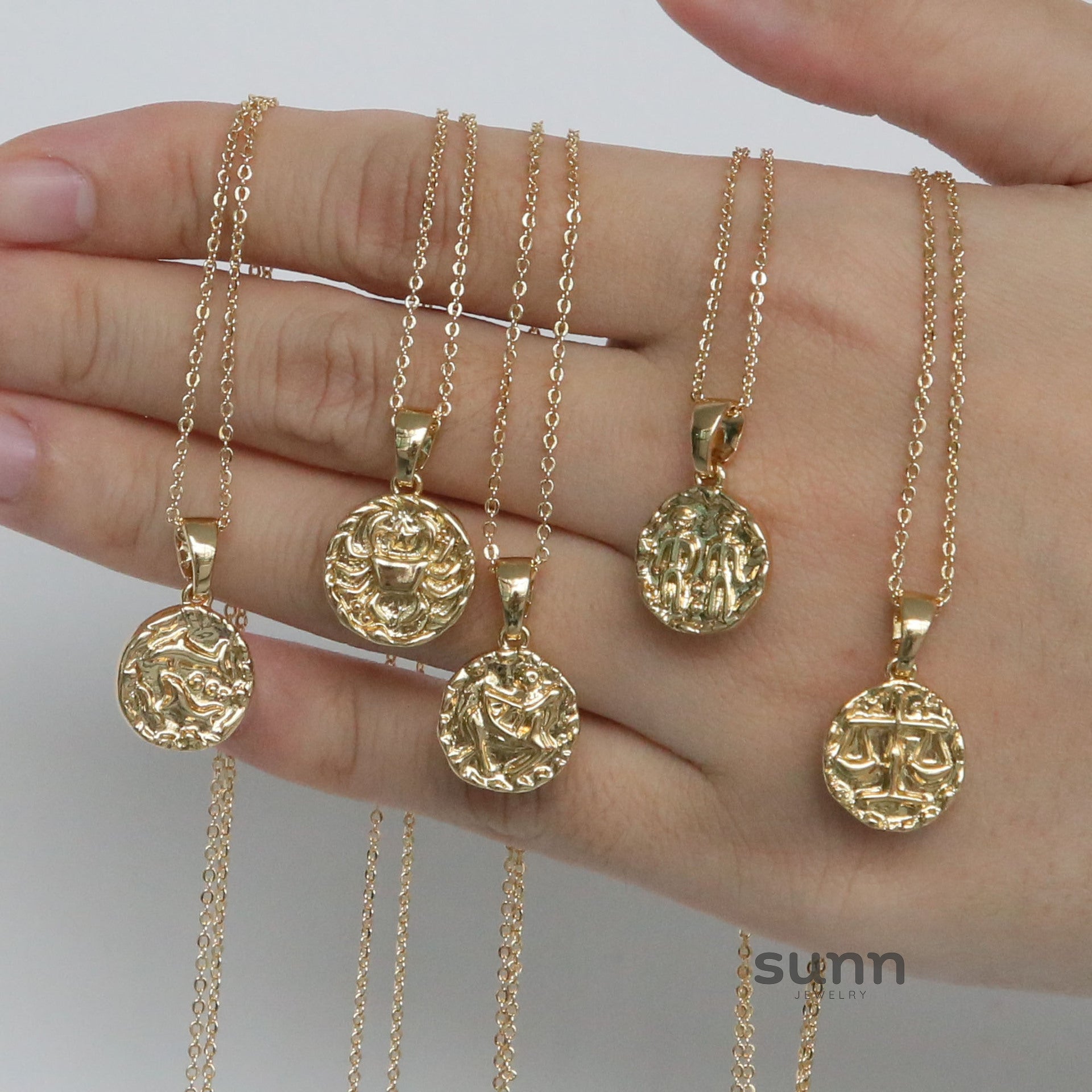 Anayah Zodiac Coin Necklace [7YGV1KIN]