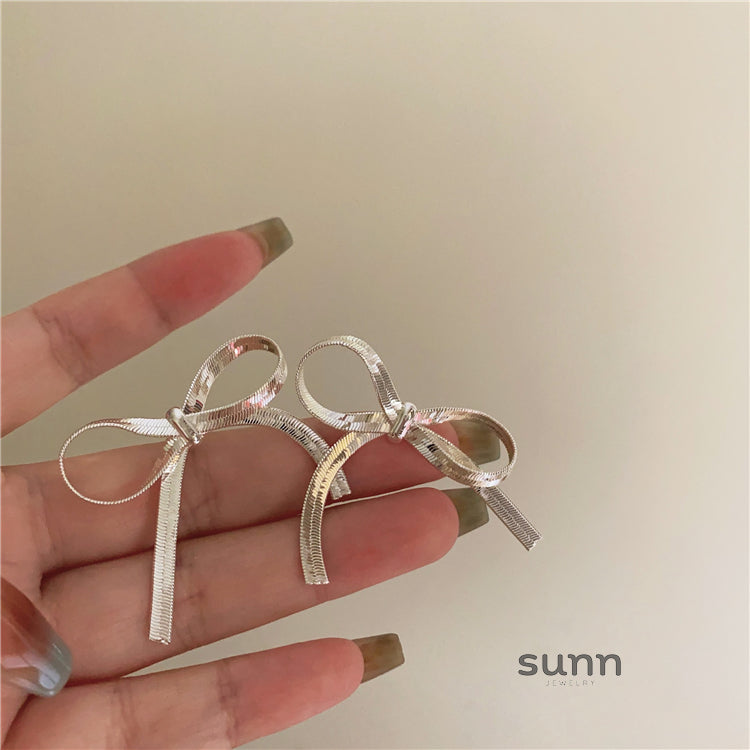 Anayla French Bow Dangle Earrings [Z5BVGQS9]