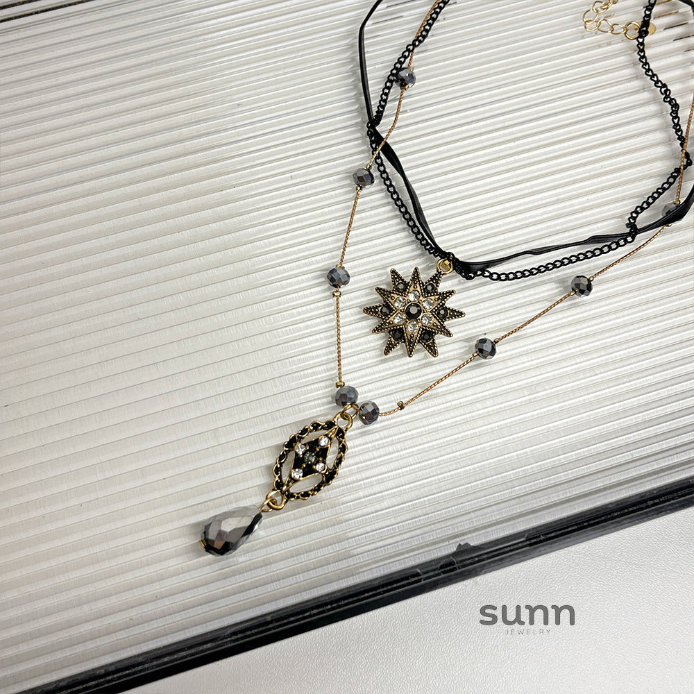 Andi Regal Heart Choker Necklace [EVGKLR06]