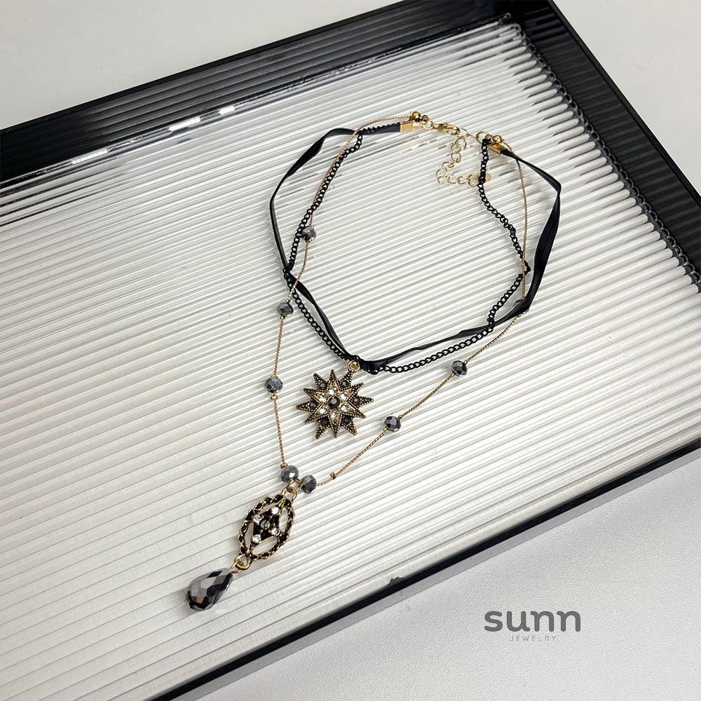 Andi Regal Heart Choker Necklace [82ZHG9VA]