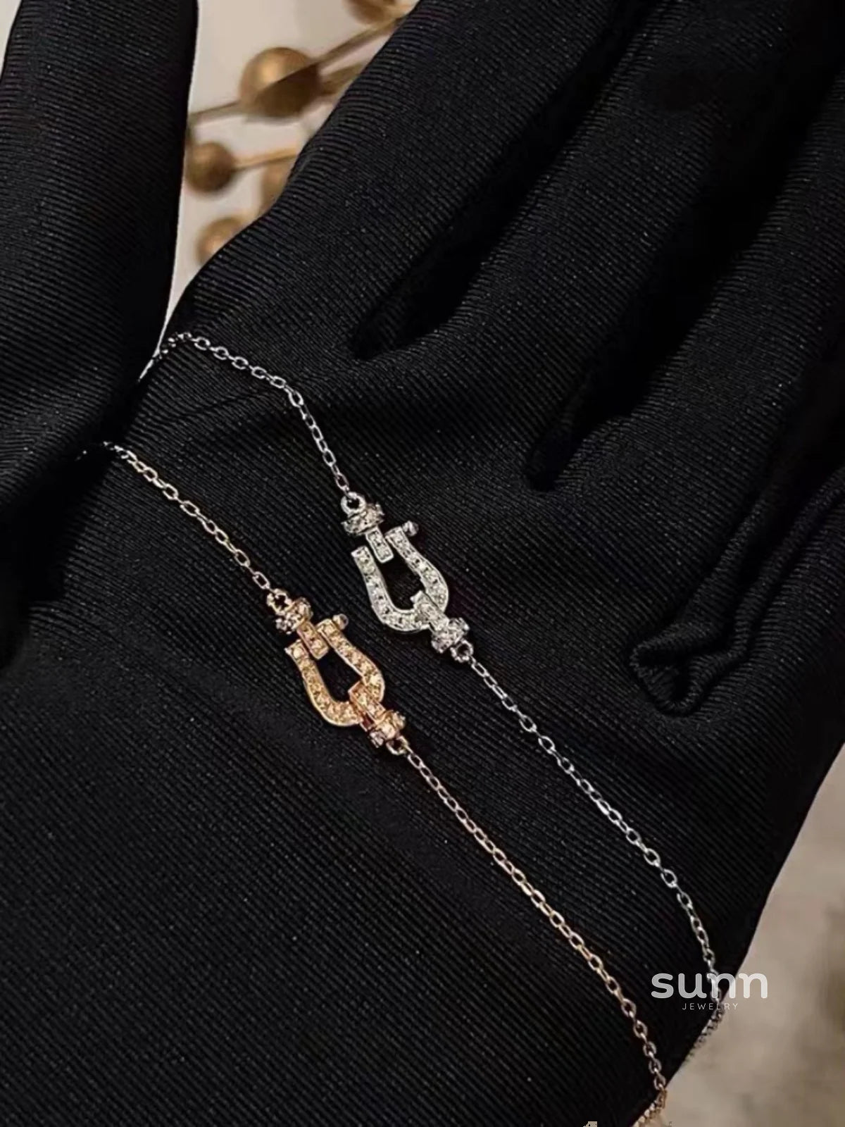 Andriana Delicate Horseshoe Bracelet