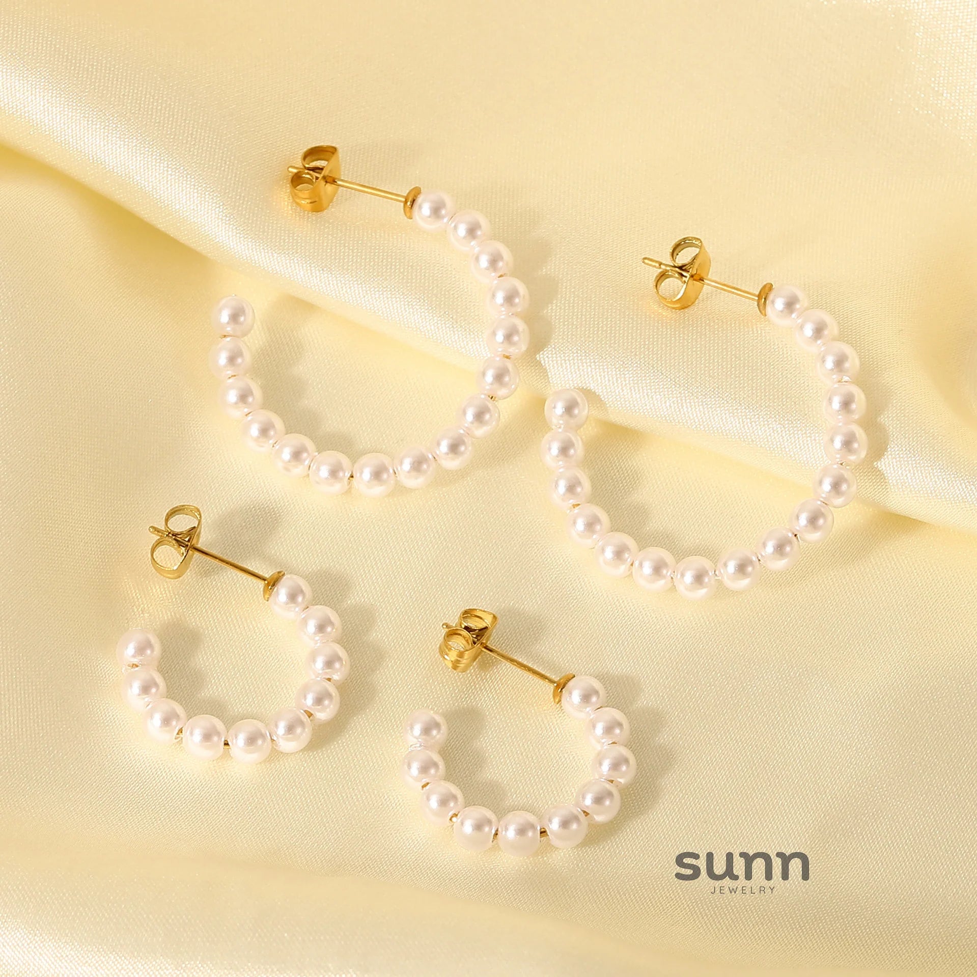 Anevay C-Shape Pearl Hoops