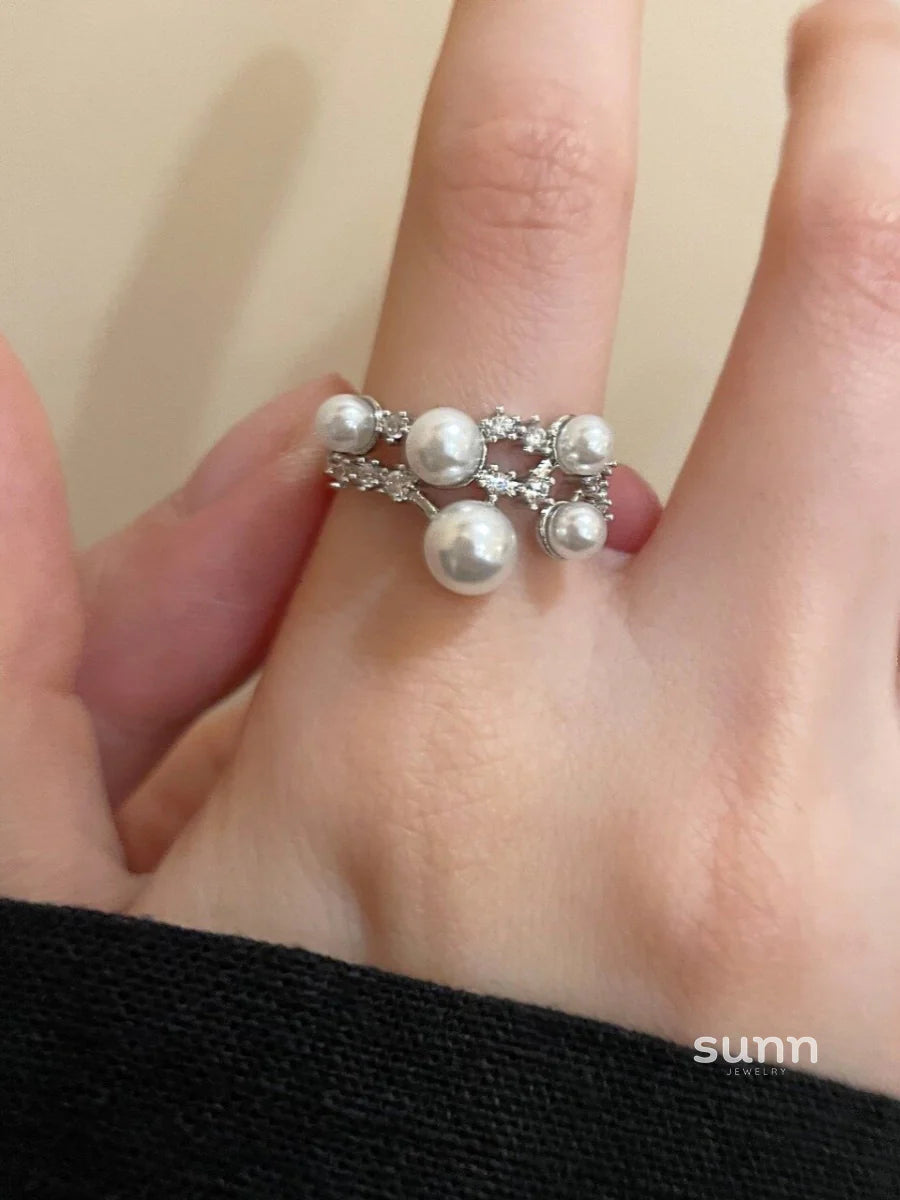 Anevay Sparkling Meteor Star Ring