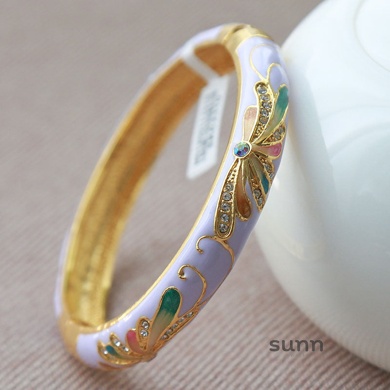 Angel Pave Open Cuff Bracelet [6SJ1OKJS]