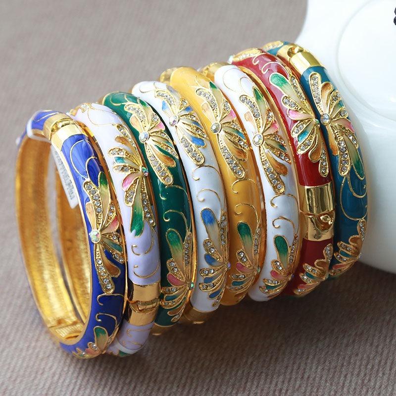 Angel Pave Open Cuff Bracelet [C6MT7XZ1]
