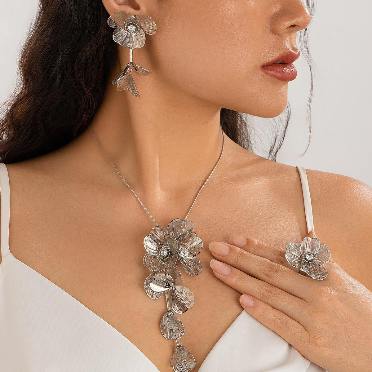 Angelica Ginkgo Blossom Necklace [XOJ0U9SR]