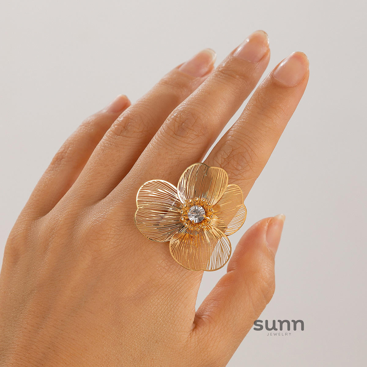 Angelica Ginkgo Blossom Necklace [KXATQQJG]