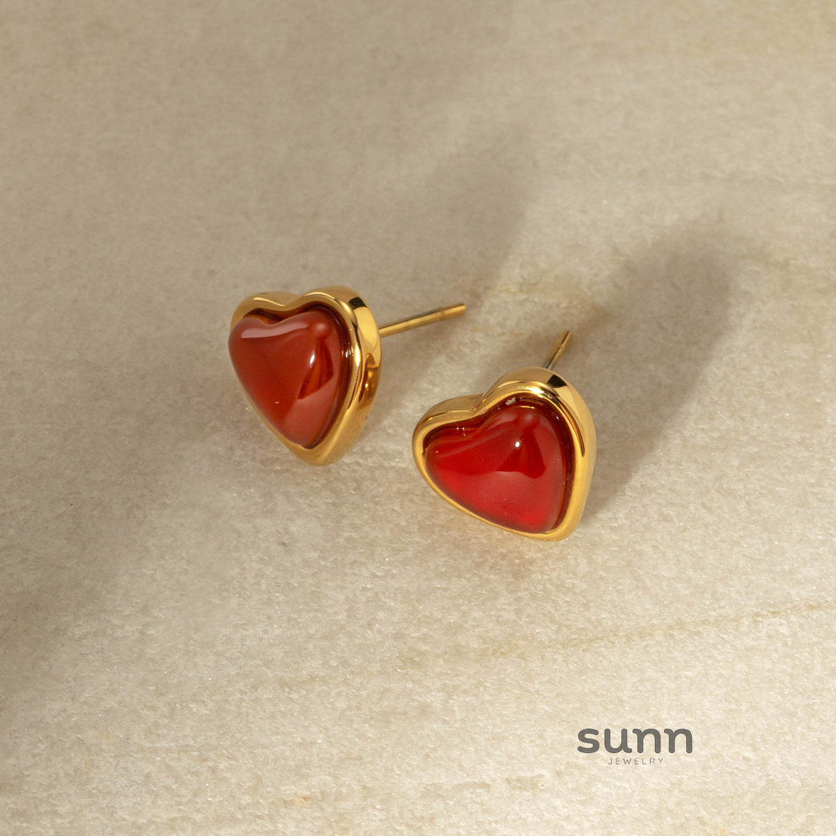 Angelica Gold Heart Hoop Earrings [XZ2QLKV2]