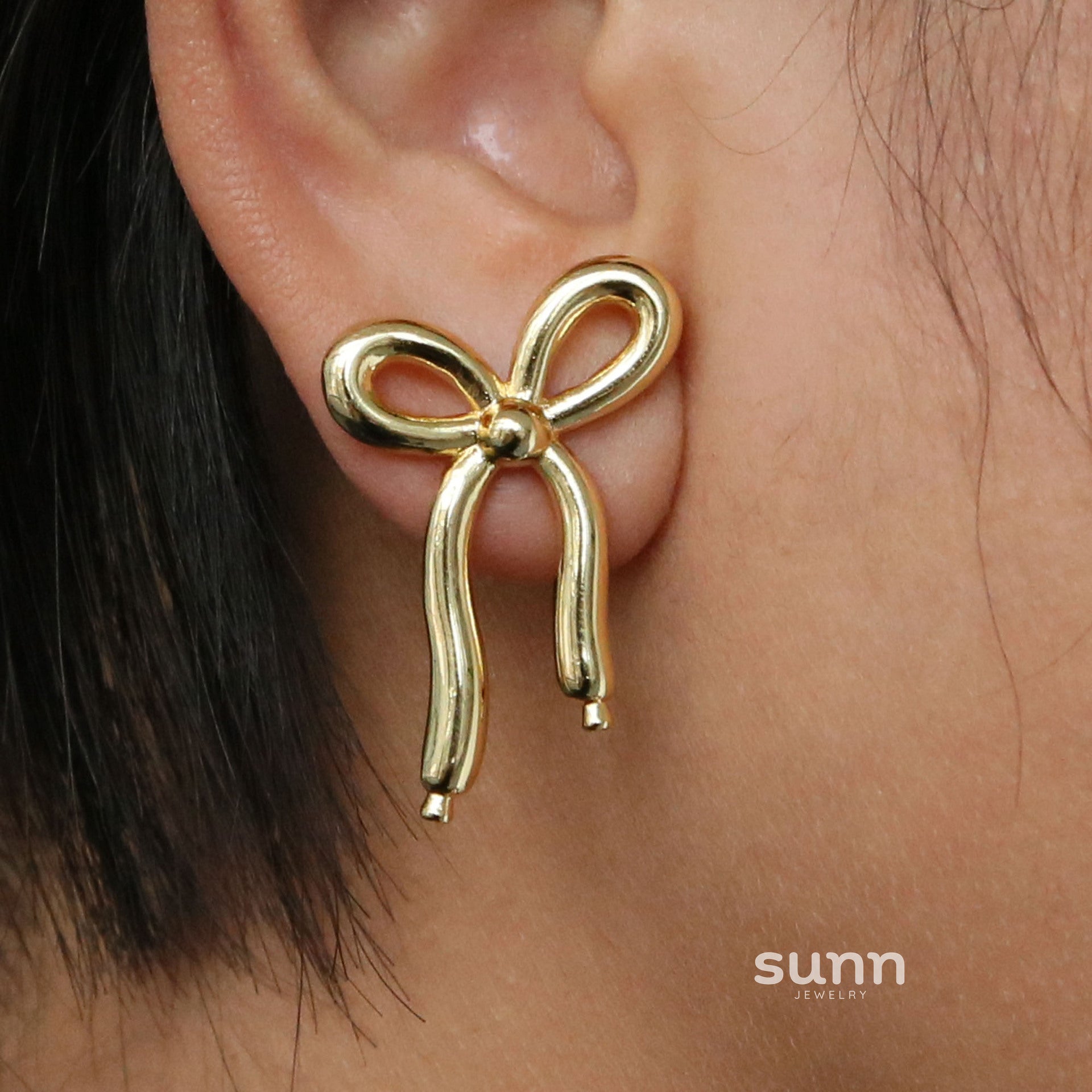 Angelika Zircon Bow Earrings [8KKPUO48]