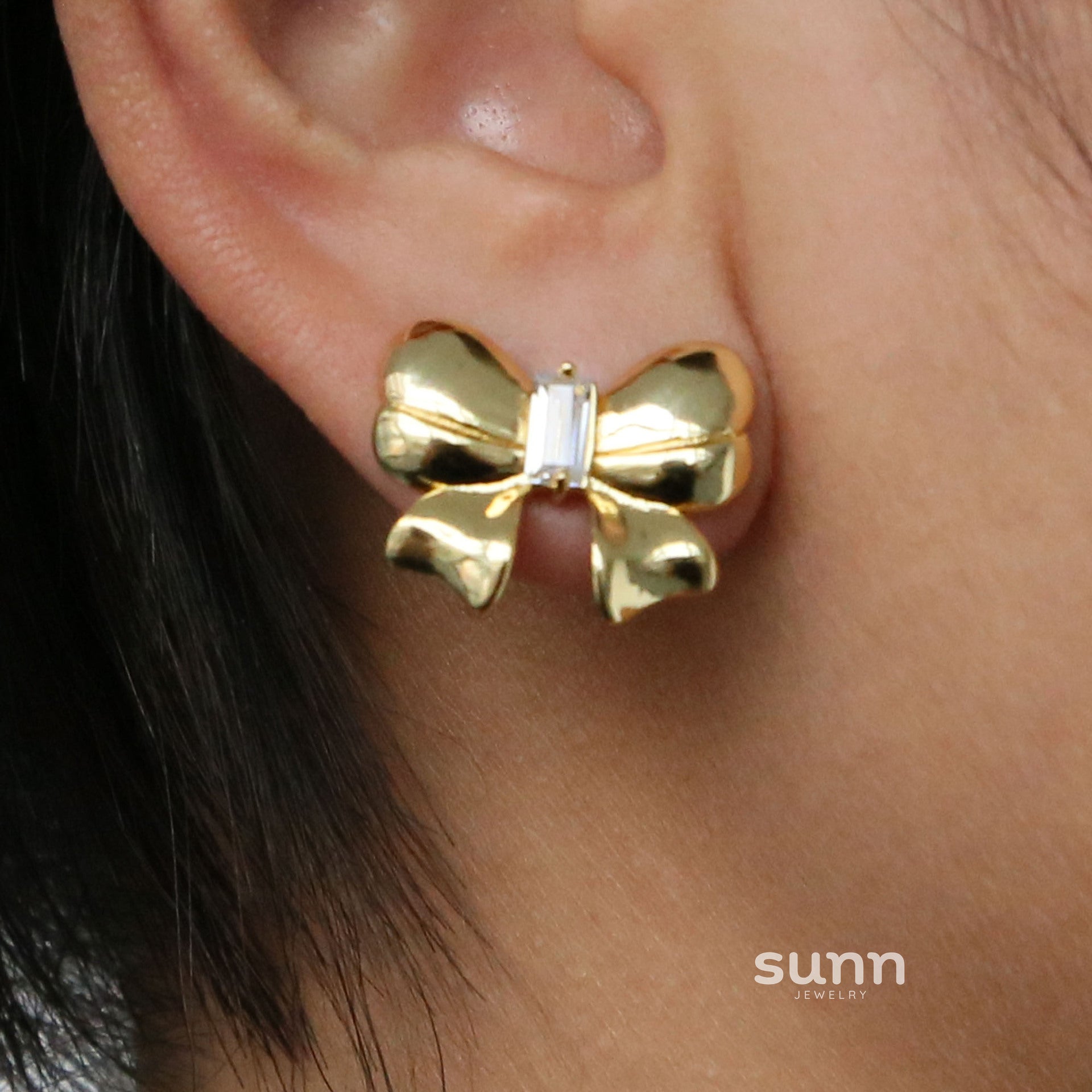 Angelika Zircon Bow Earrings [PH971IXD]