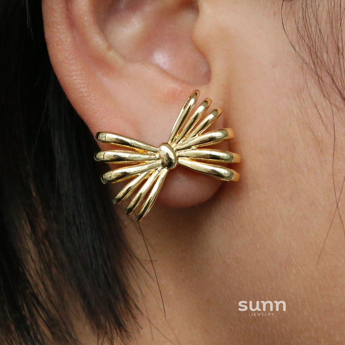 Angelika Zircon Bow Earrings [38W83XFB]