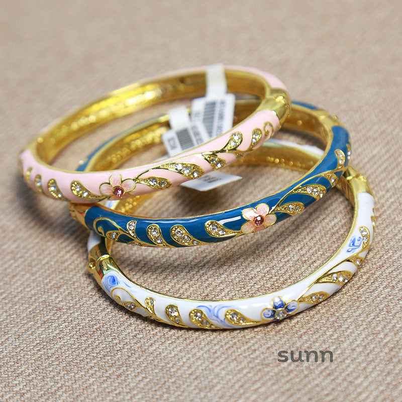 Angelique Floral Enamel Bangle [W2DEZDJP]