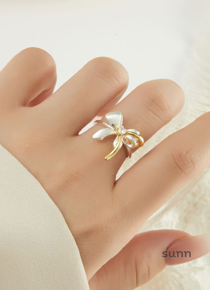 Ania Two-Tone Bow Ring [OIK9LO81]