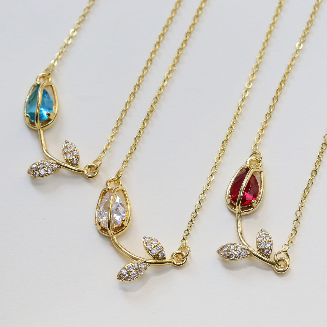 Aniah Zircon Rose Necklace [6U8KM4JE]