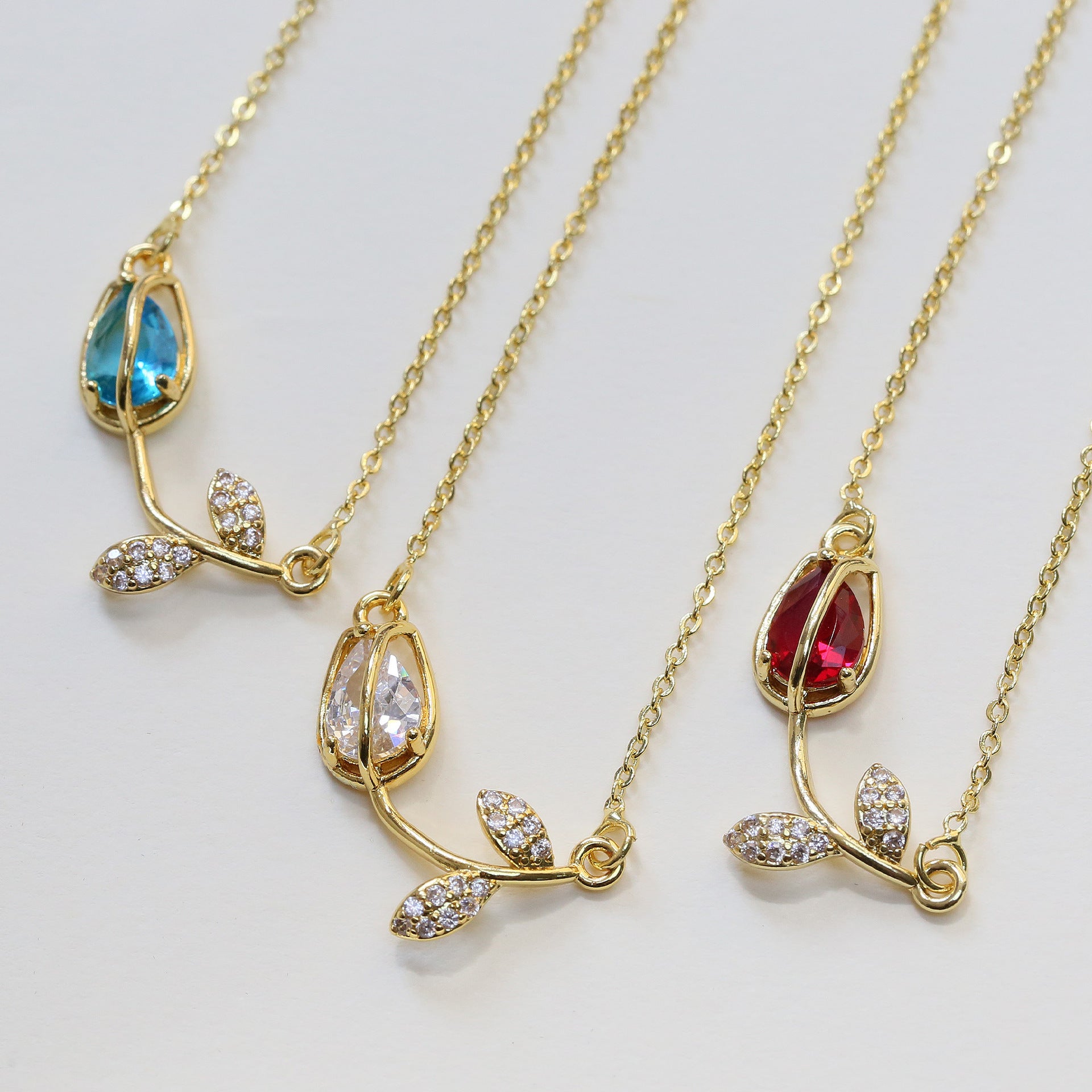 Aniah Zircon Rose Necklace [6U8KM4JE]