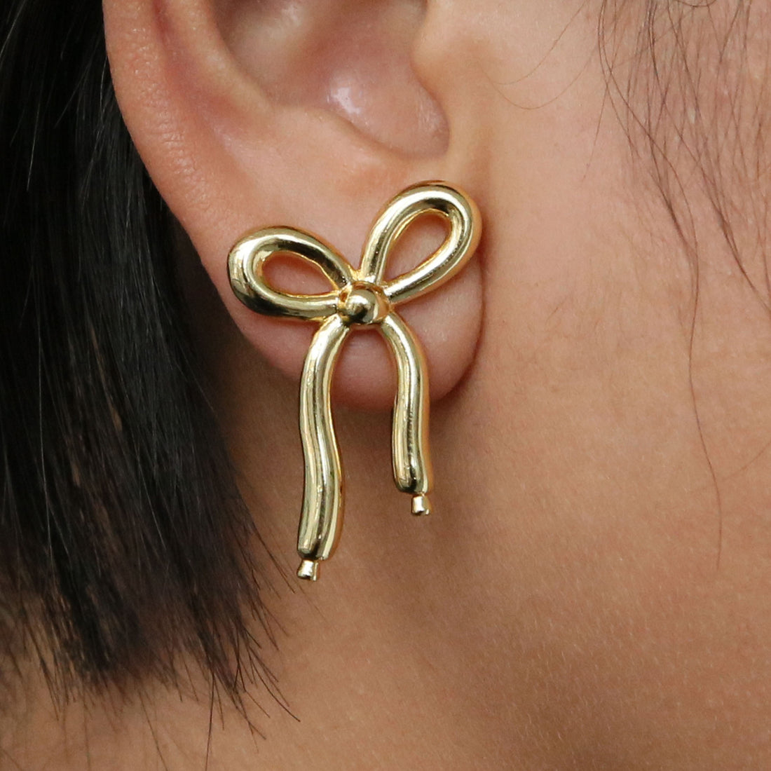 Anistyn Gold Bubbled Butterfly Earrings [HKOI5DHA]
