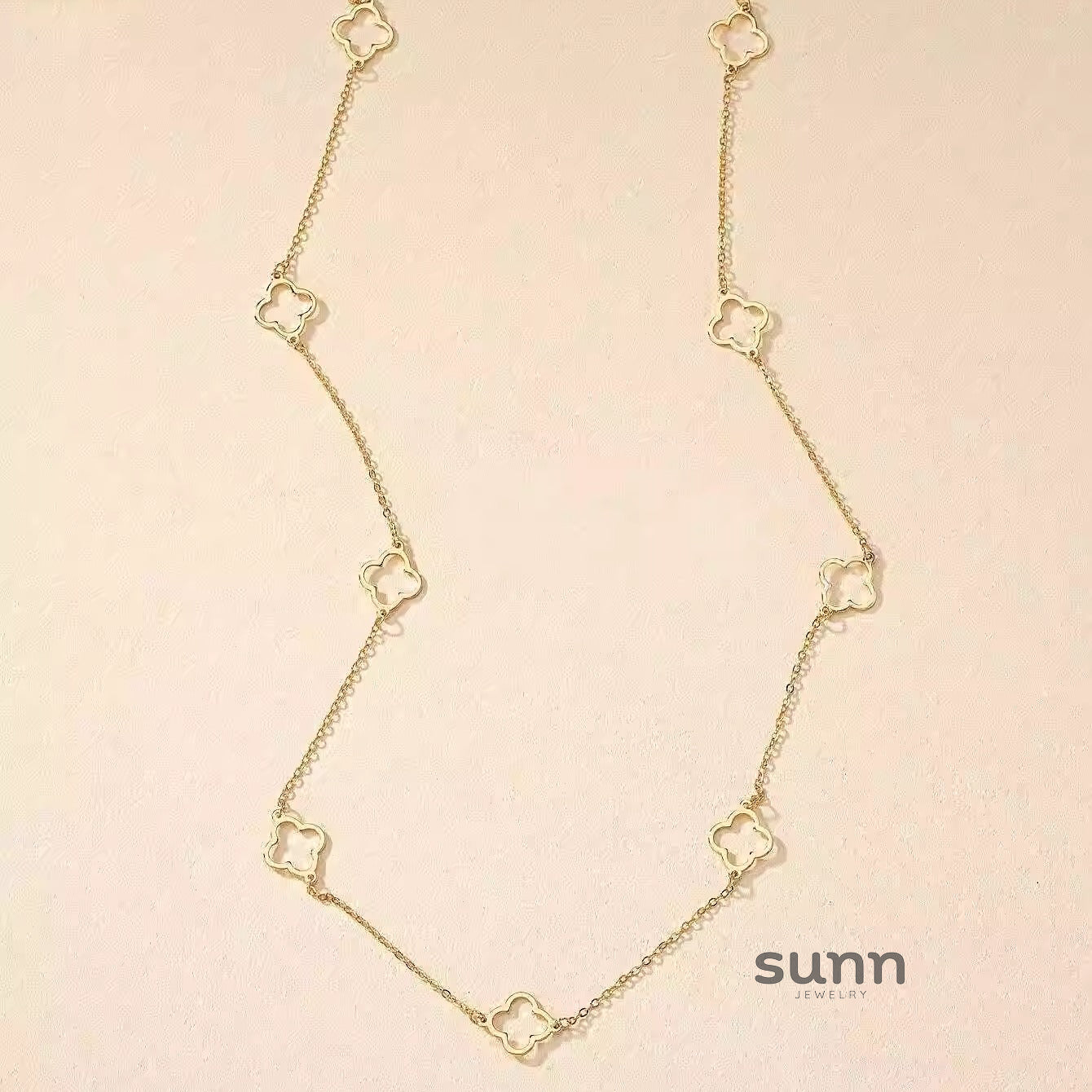 Aniylah Gold Clover Necklace