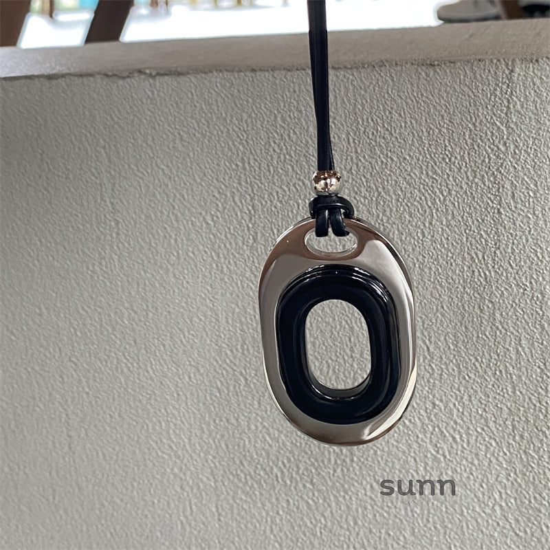 Anjali Cold Style Cutout Necklace [7J6V6NB6]
