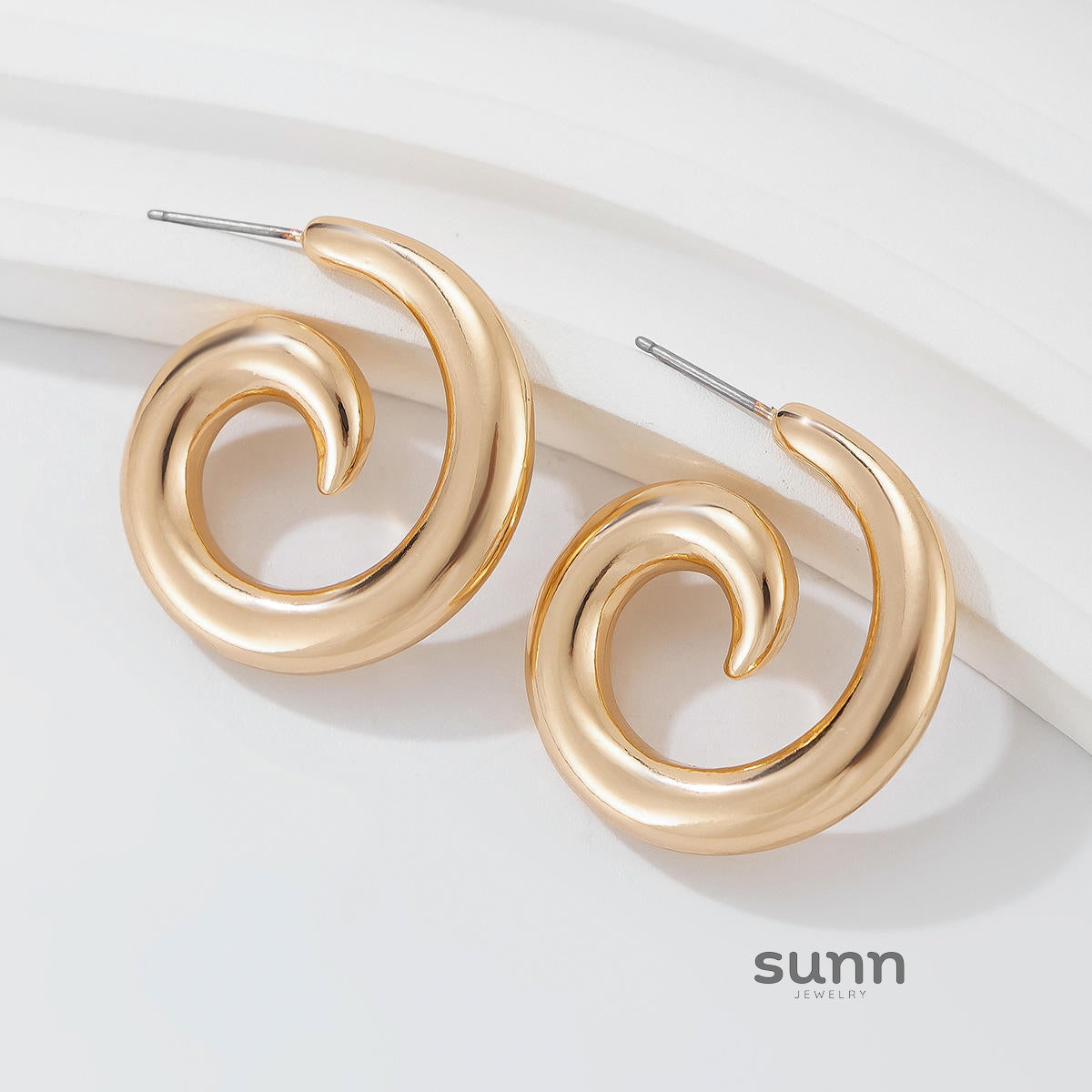 Ann Ocean-Inspired Spiral Earrings [P4G6TQYZ]
