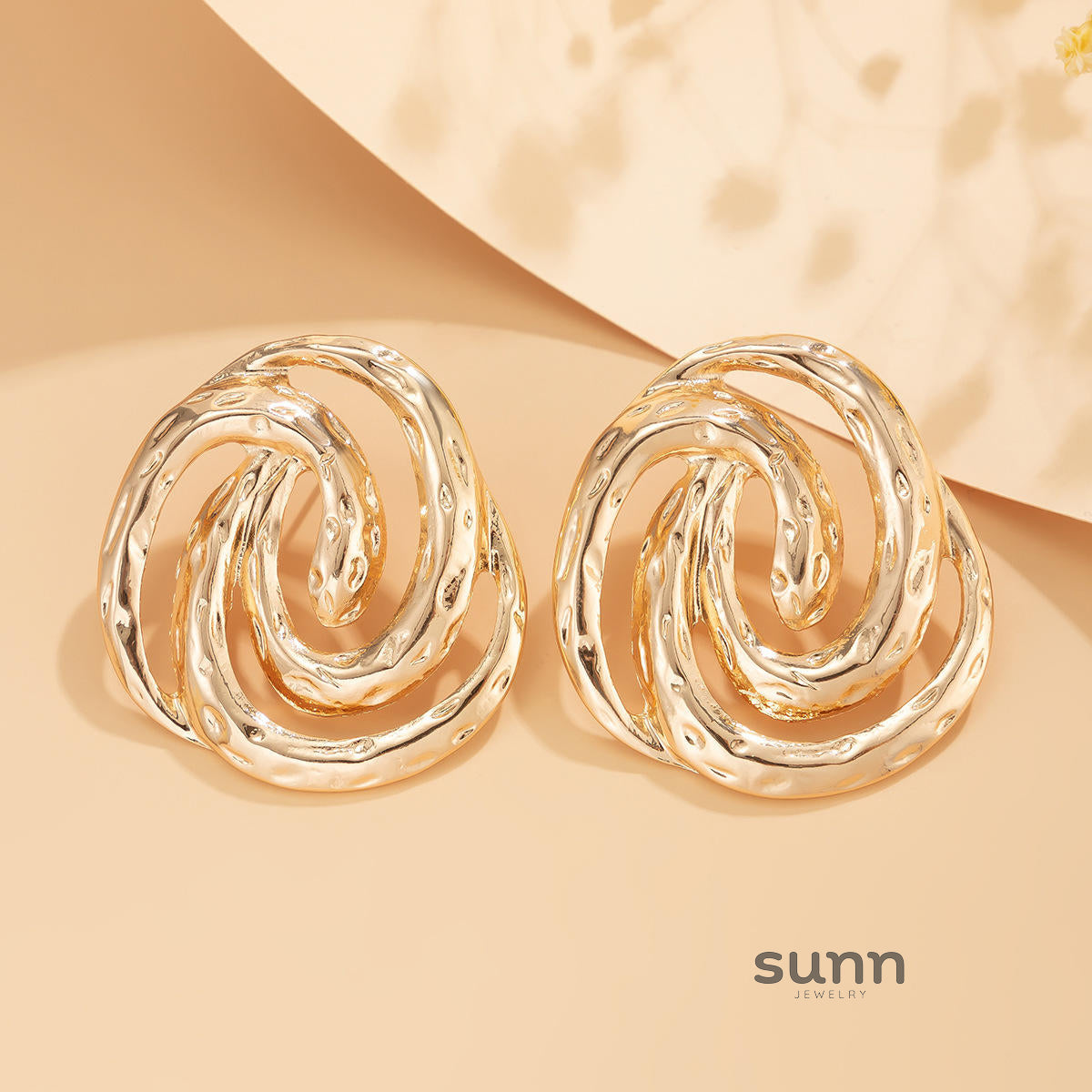 Ann Ocean-Inspired Spiral Earrings [S9NE19U5]