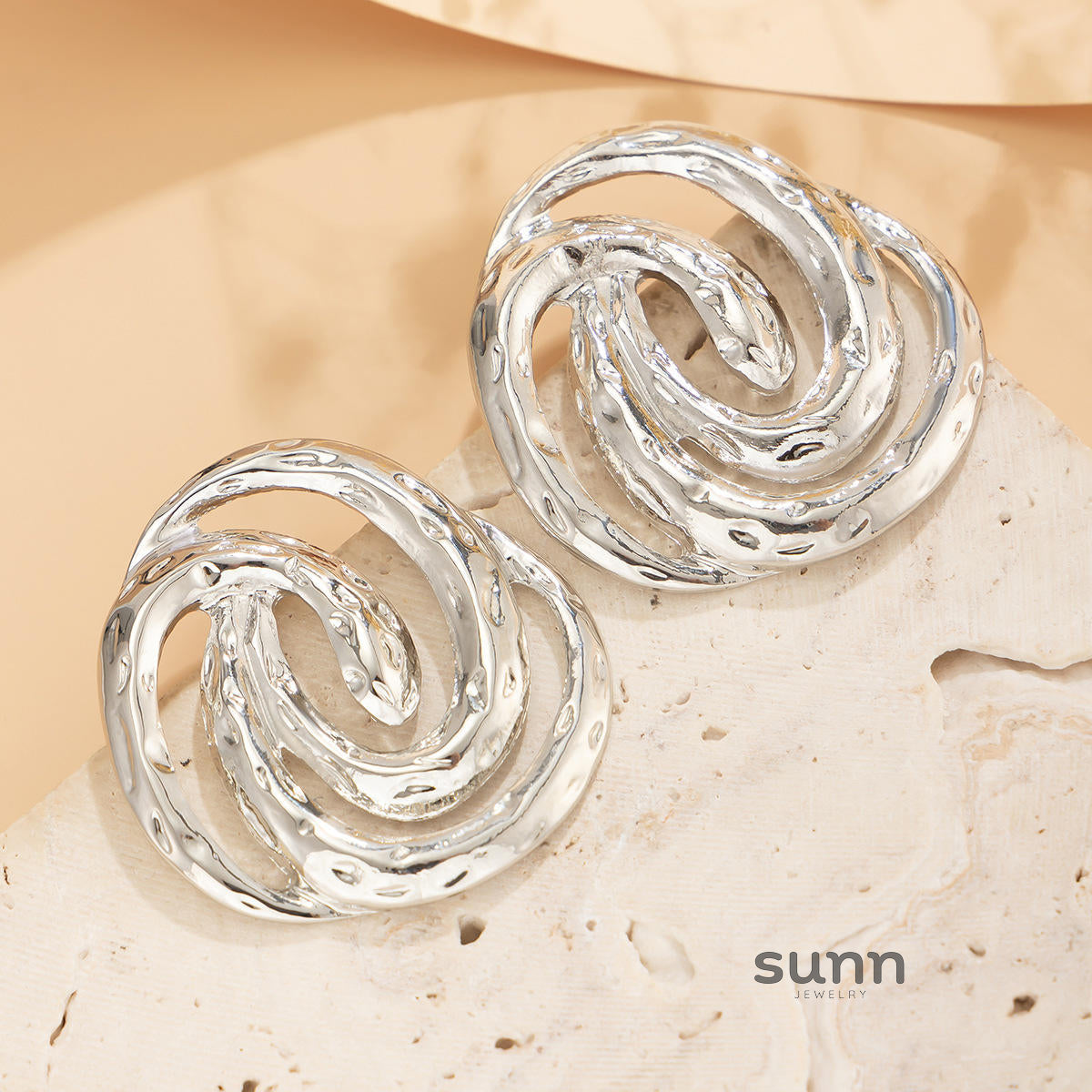 Ann Ocean-Inspired Spiral Earrings [C9C8B6M1]