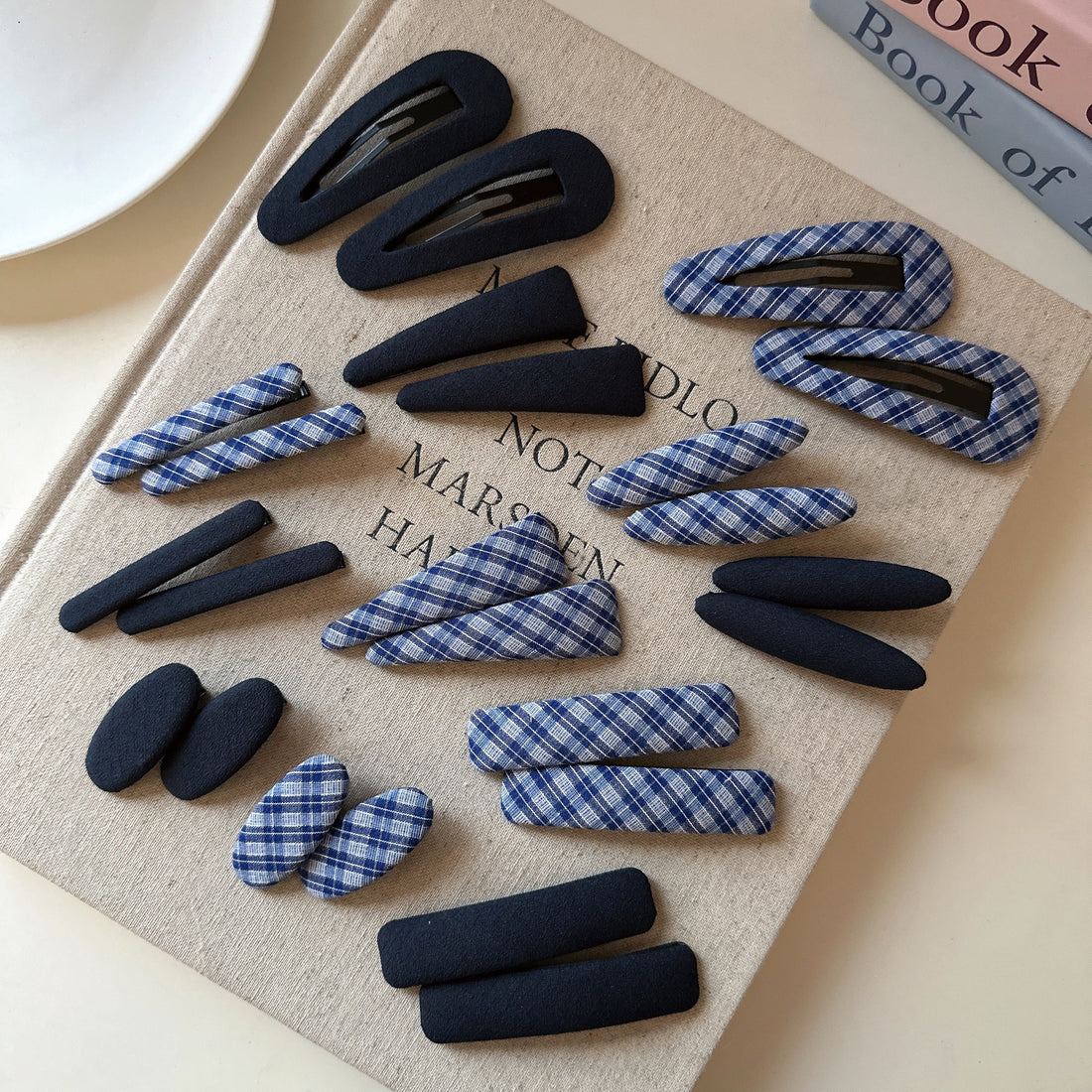 Annah Plaid Fabric Hair Clip [SEL0OP8R]