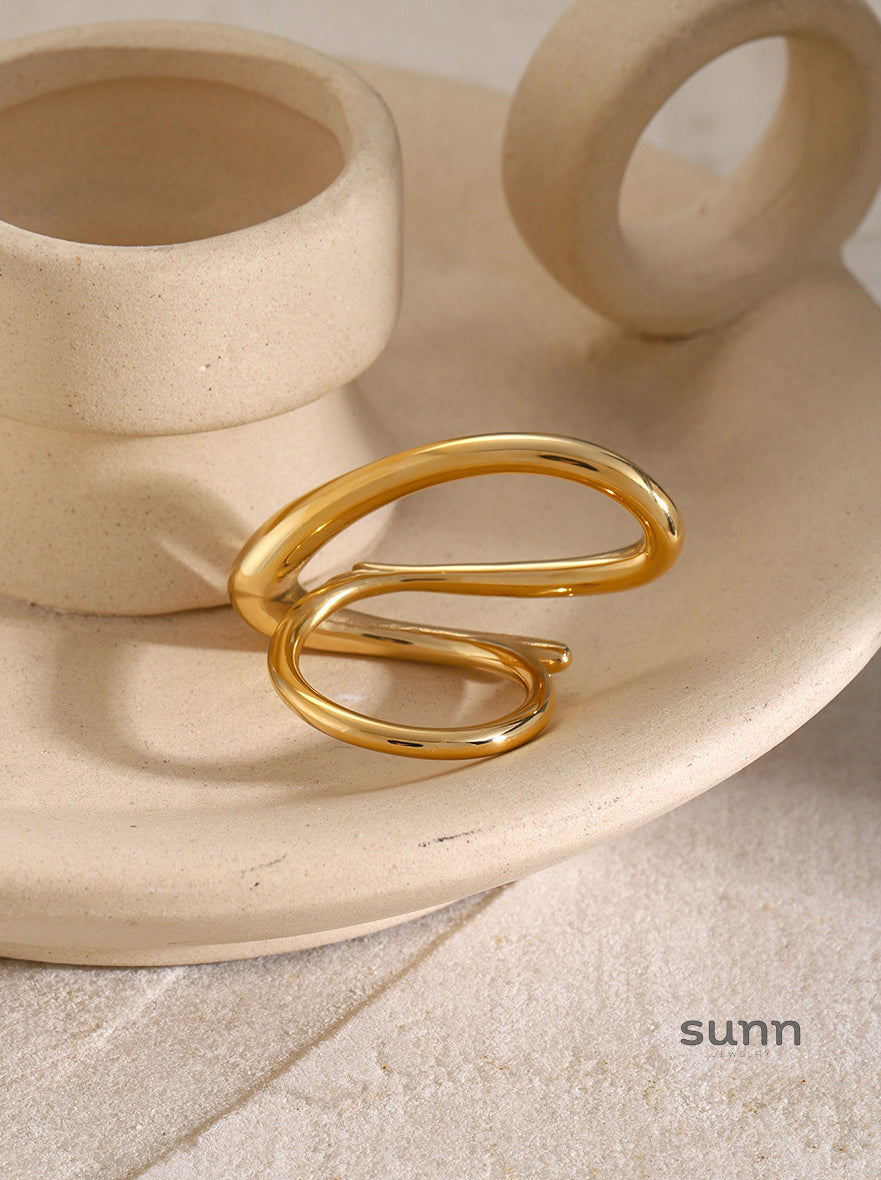 Annaleigha K Gold Open Ring [SY3RV84J]