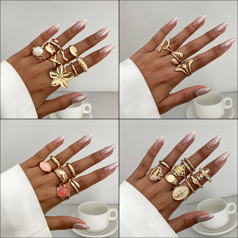 Annalicia Geometric Pearl Ring [HEQD4RE5]