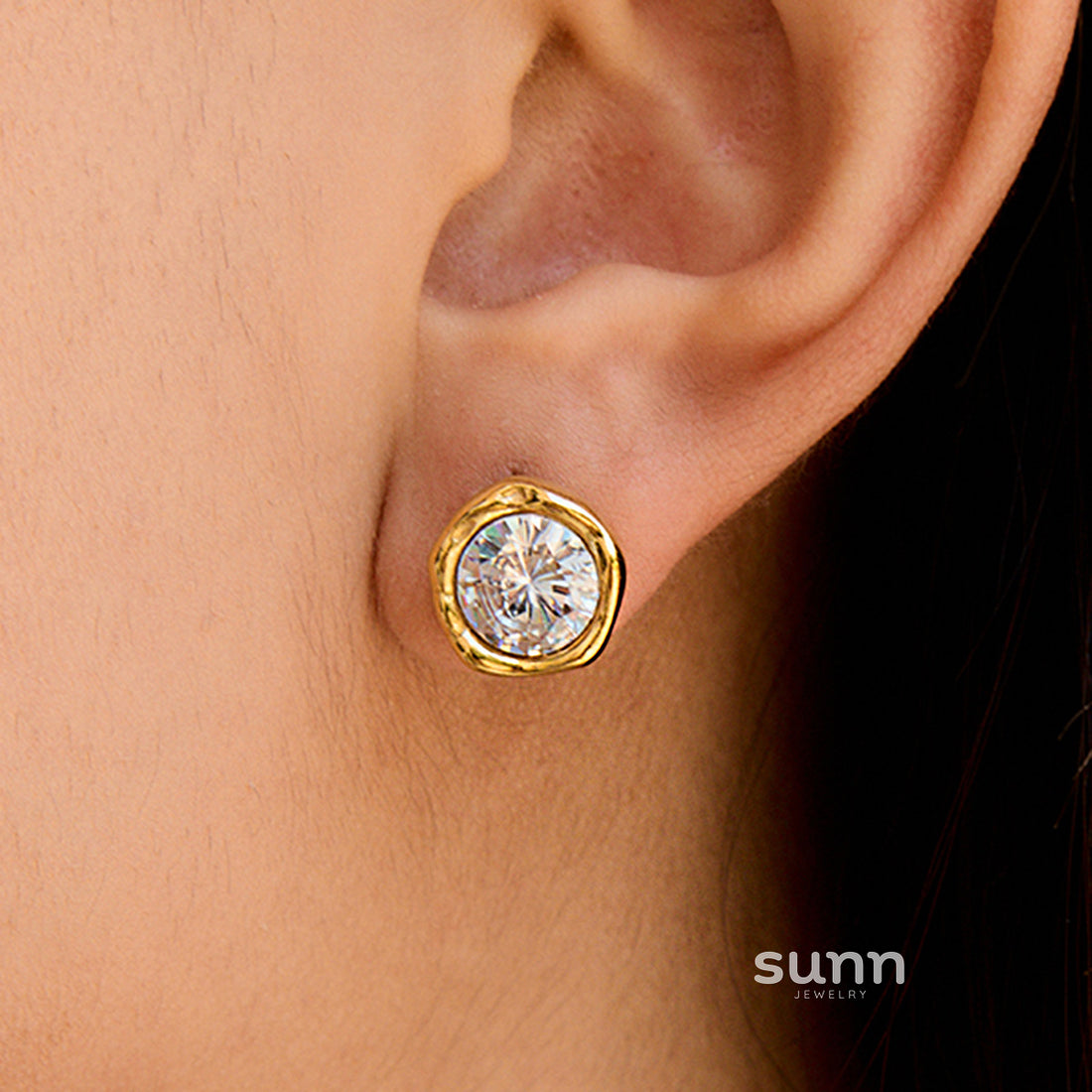 Annaliese Sleek Hoop Earrings [W4LCO37G]