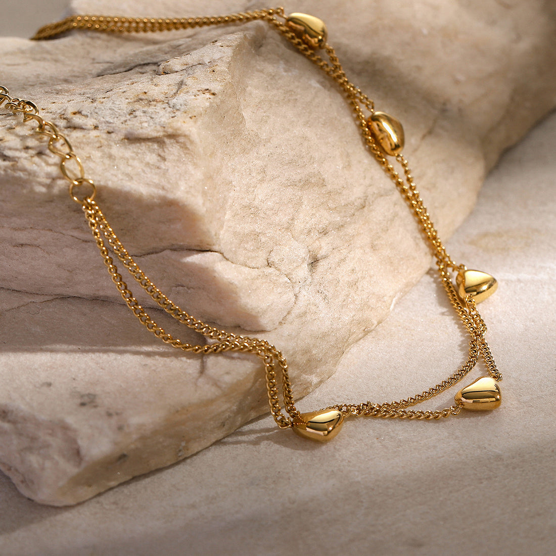 Annalyn Layered Gold Heart Anklet [NE0IA2XL]