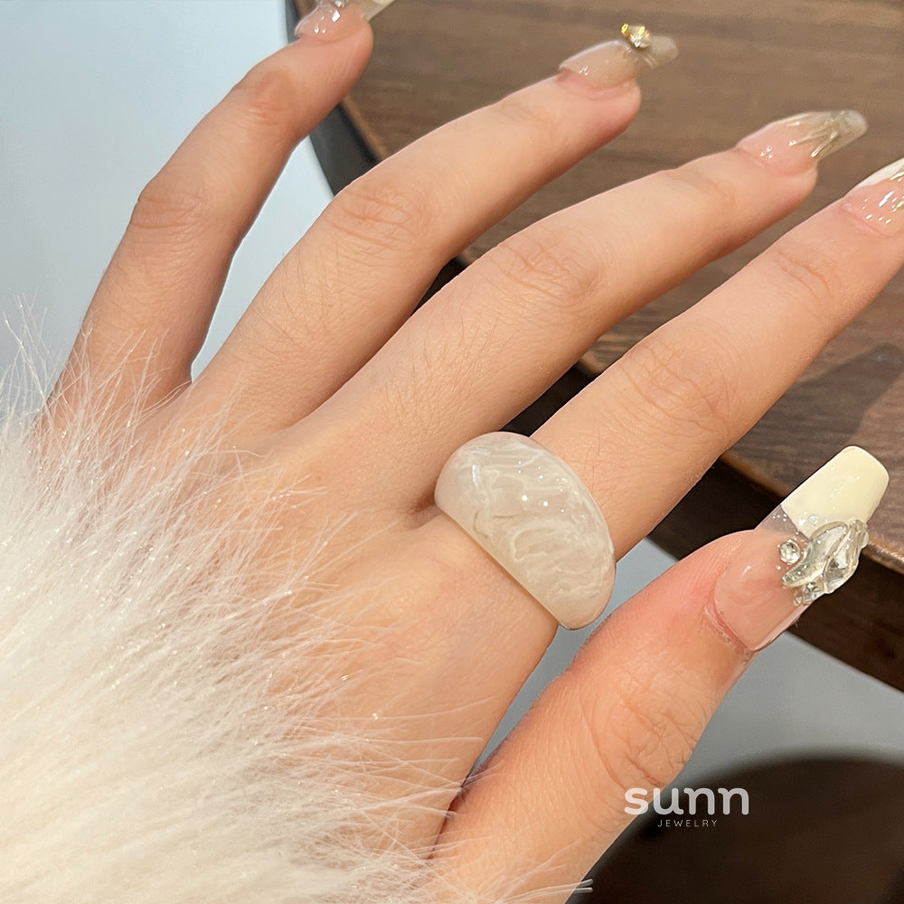Annalynn Sculptural Resin Ring [ORPOKMX4]