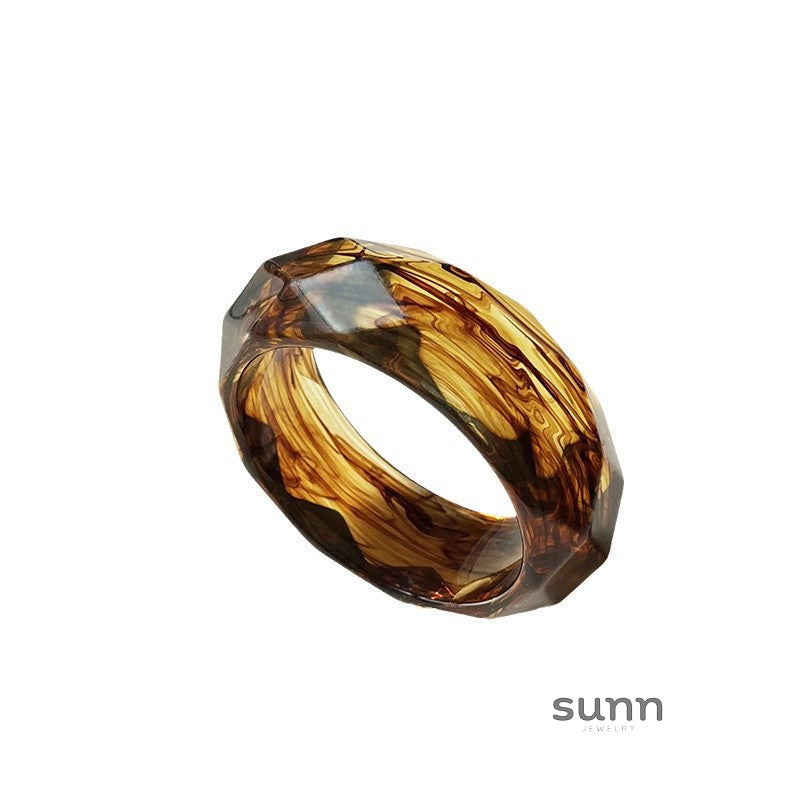 Annamae Statement Resin Bangle [BI2KKJJ2]