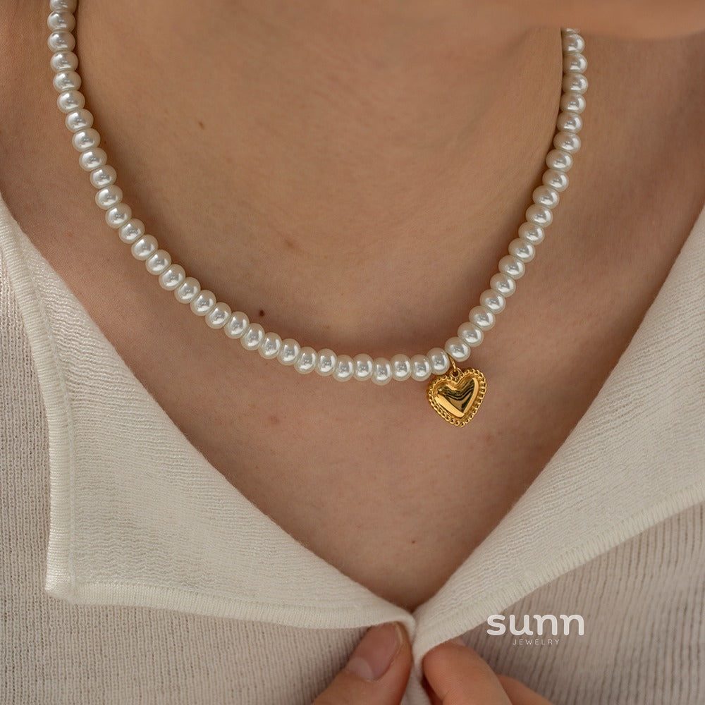 Annastyn Pearl Love Necklace [9MO3SJ0Z]