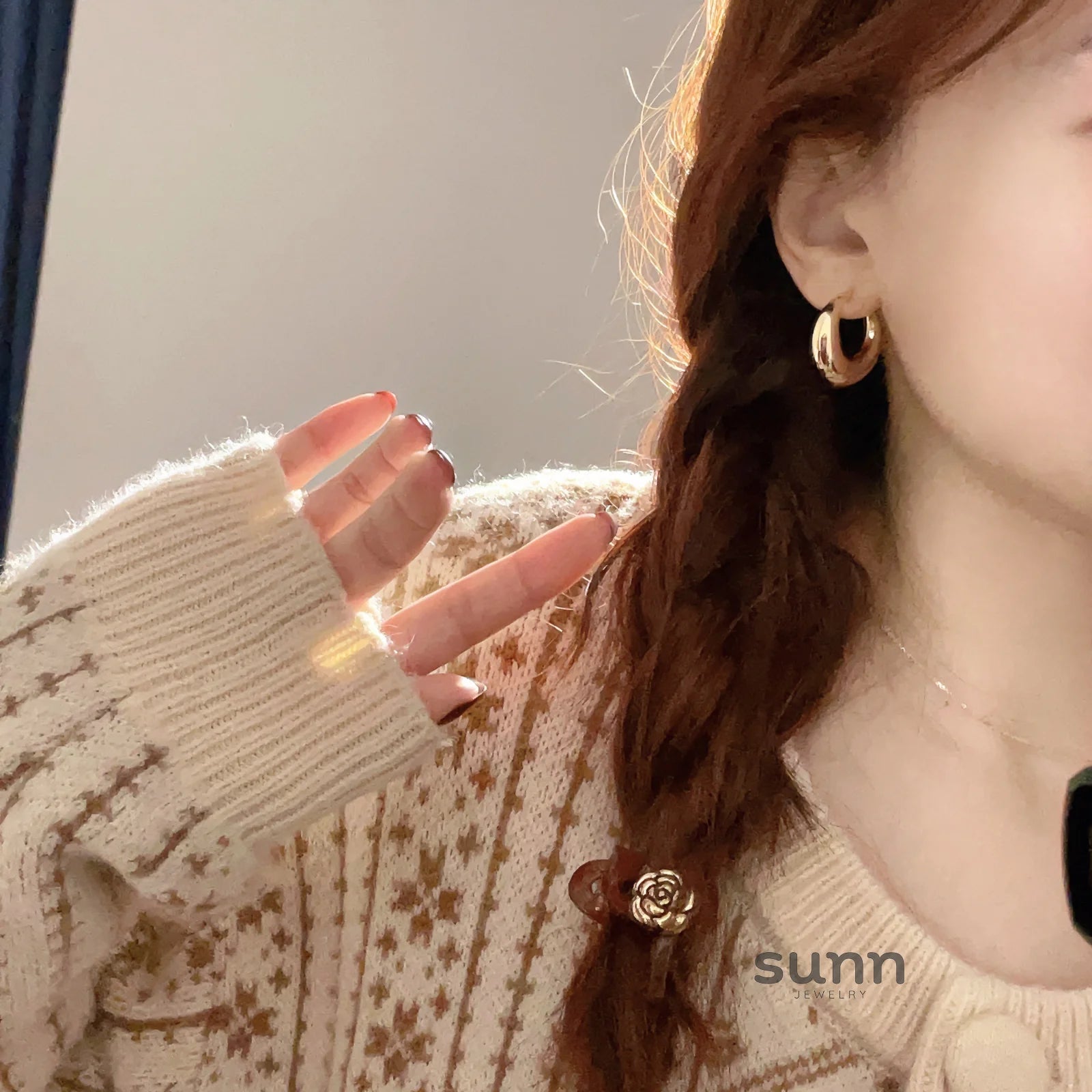 Anne Smooth Hoop Earrings
