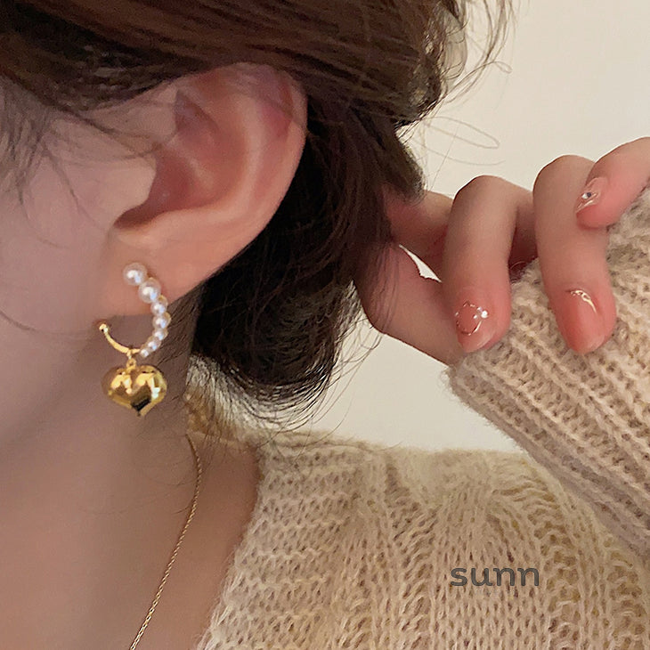 Annelyse Heart Pearl Earrings [5DASC7BK]
