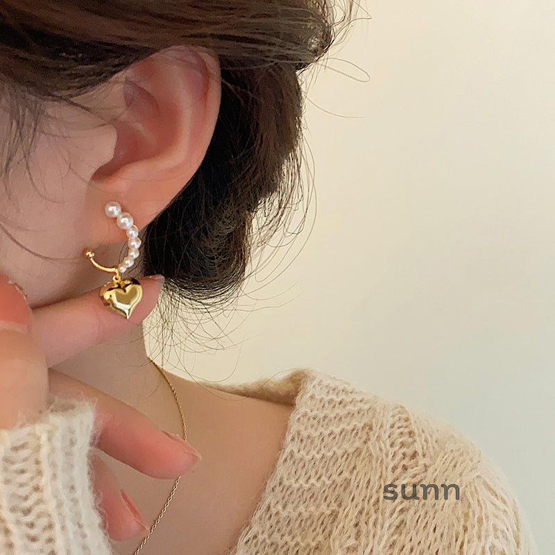 Annelyse Heart Pearl Earrings [KNISXOMA]
