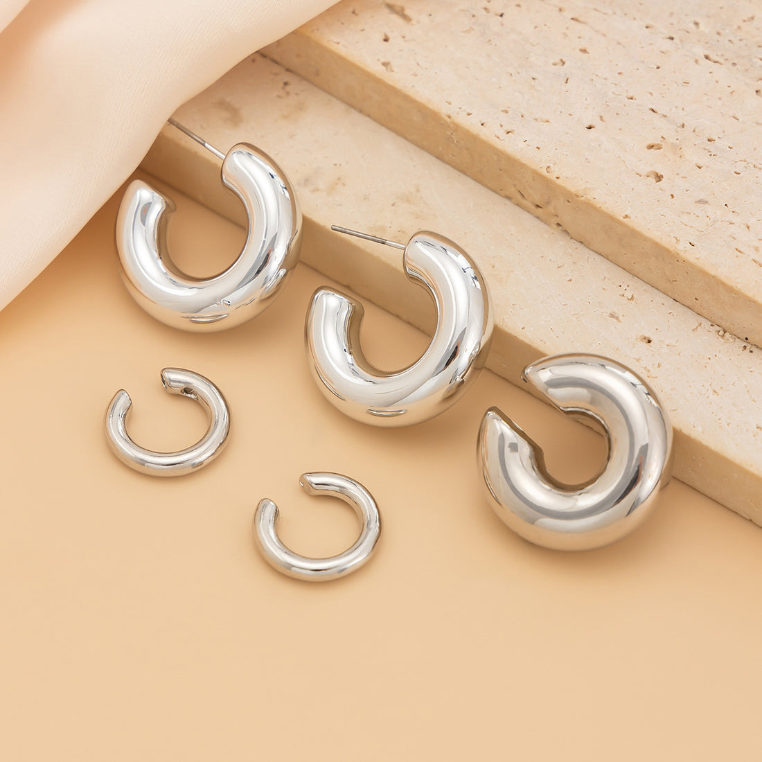 Annslee Sleek C-Shape Ear Cuff Set [TAN2I9QY]