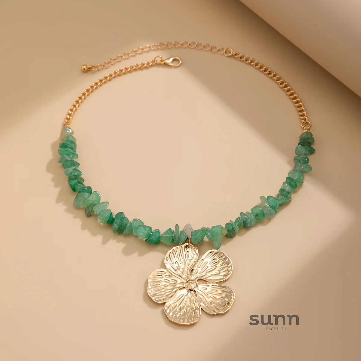 Anny Gold Flower Clavicle Necklace
